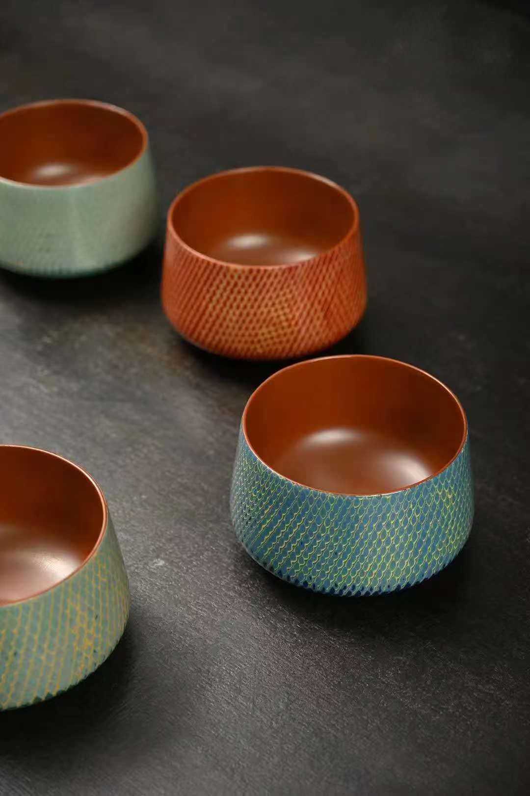“Spring” dragon-scale patterns